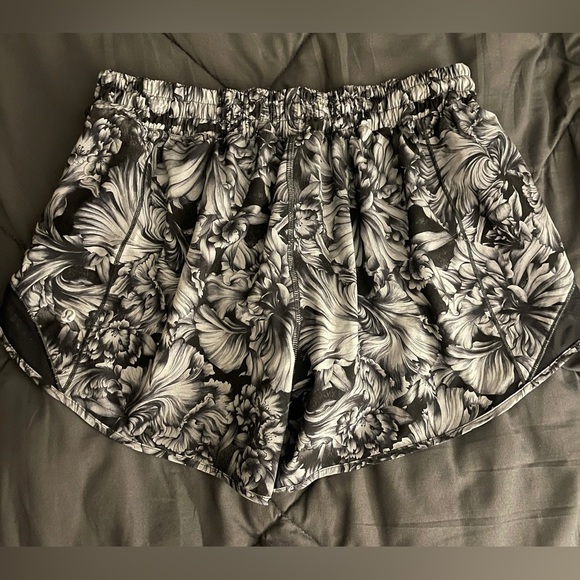 Lululemon hotty hot shorts. Size 10. 2 inch seam. Never worn. - Picture 2 of 3